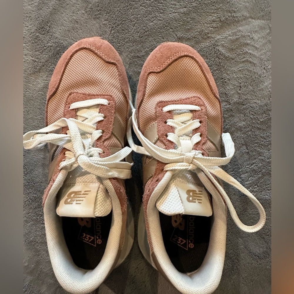 New Balance Women's Sneakers - Brown and Gold size 6.5 - Picture 2 of 12